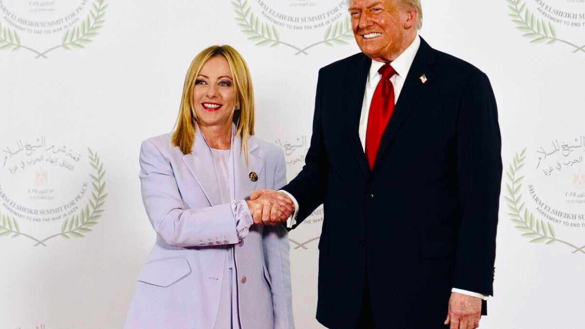 Immagine di Trump invita Meloni il 19 febbraio per la prima riunione del Board di Gaza. L’imbarazzo di Chigi