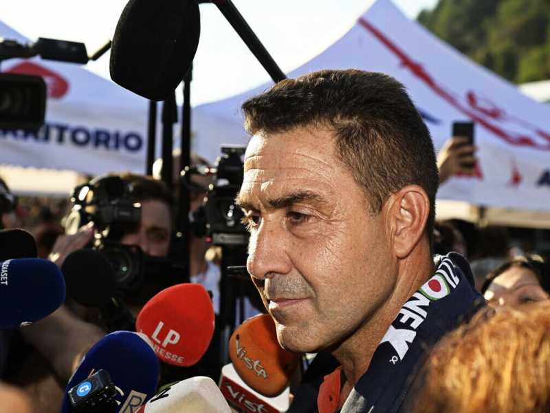 Il prof. Vannacci: vota la fiducia a Meloni, ma poi deve spiegare alla sua base le "regole parlamentari"