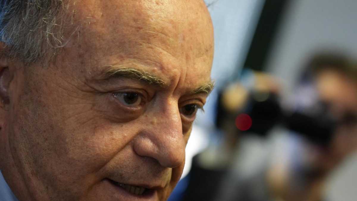 Immagine di Gratteri ora assegna patenti di onestà sul referendum. E il fronte del No tace