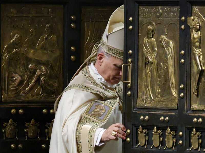 Il Papa che chiude il Concilio