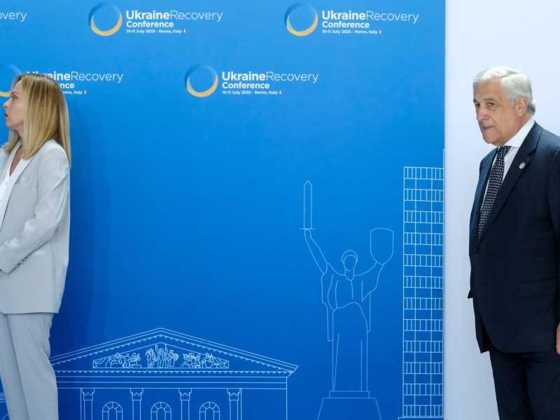 Board of Meloni. Tajani pronto a volare in America, la Germania diserta. L'opposizione unita usa le parole di Marina B. contro Trump