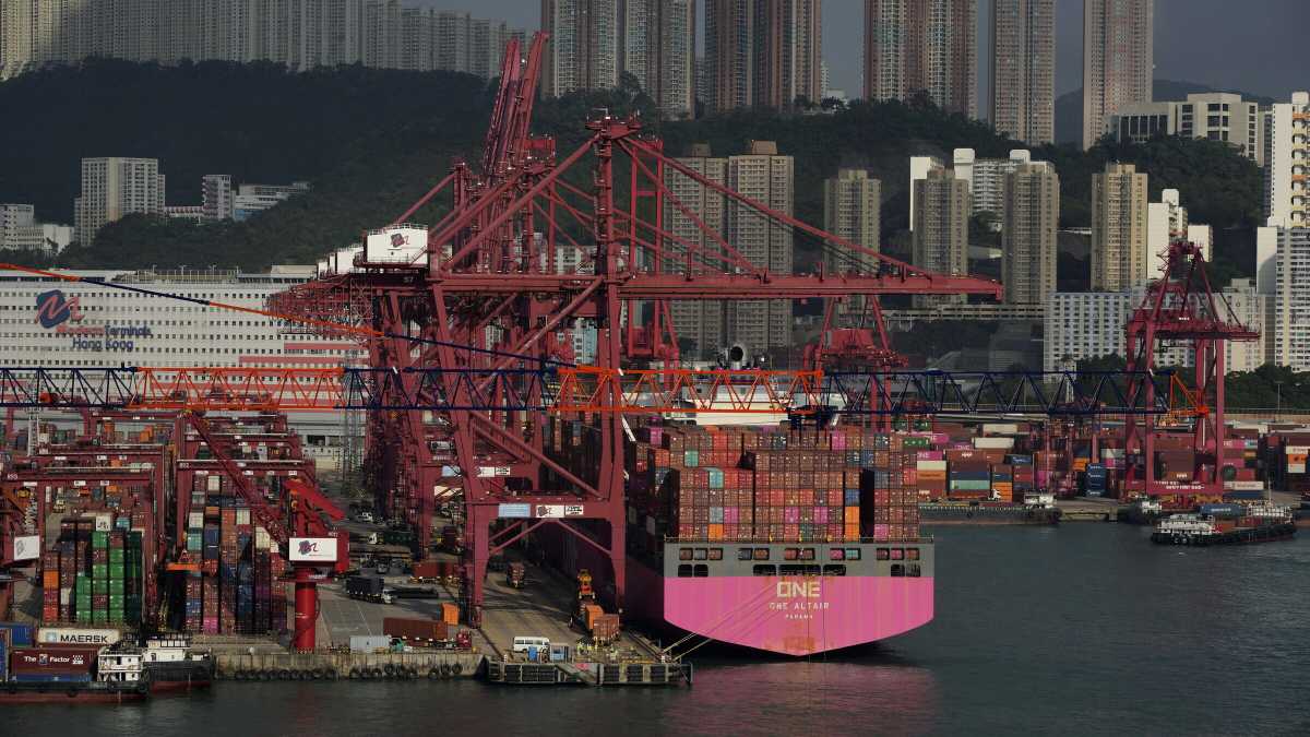 Immagine di Da Hong Kong alla Russia. La rete che porta tecnologia europea nella guerra di Putin