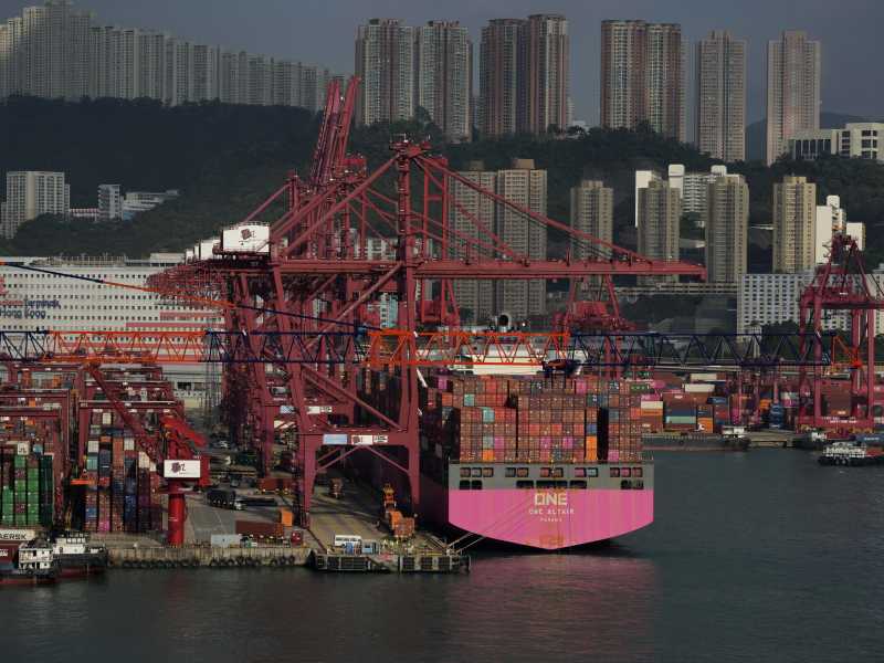 Da Hong Kong alla Russia. La rete che porta tecnologia europea nella guerra di Putin