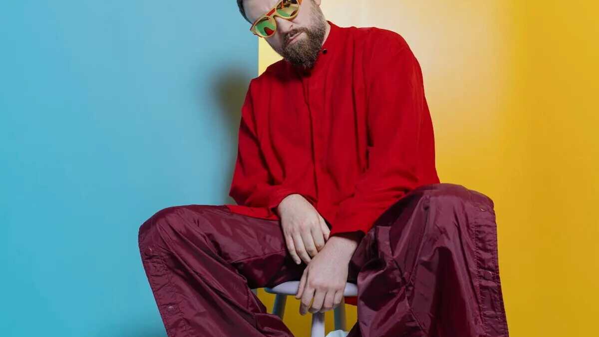 Immagine di L'apocalisse analogica di Dargen D'Amico a Sanremo