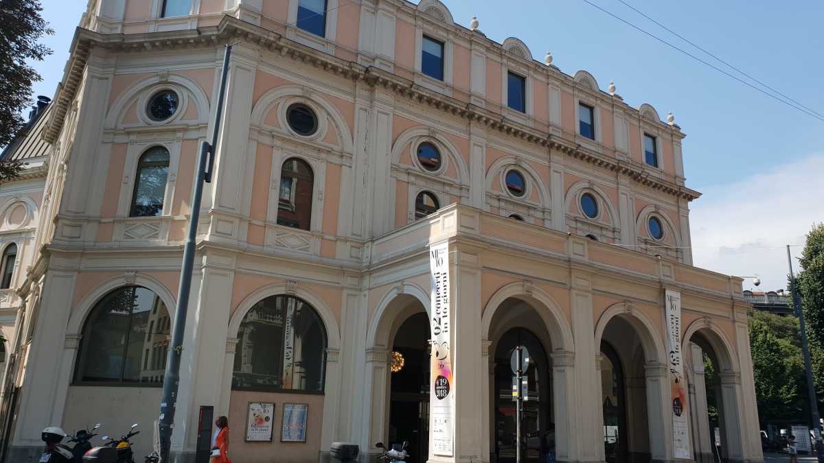 Immagine di “Marina”, opera piacevole e ben poco “verista” in prima assoluta a Milano