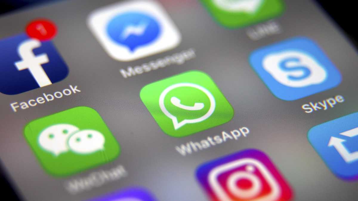 Immagine di Diavolo di social. Fanno male, ma far finta che non esistano non è la cura