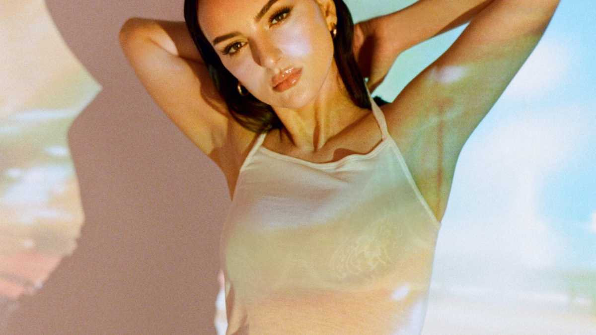 Immagine di Elogio della femminilità scomoda, la “Magica favola” di Arisa a Sanremo