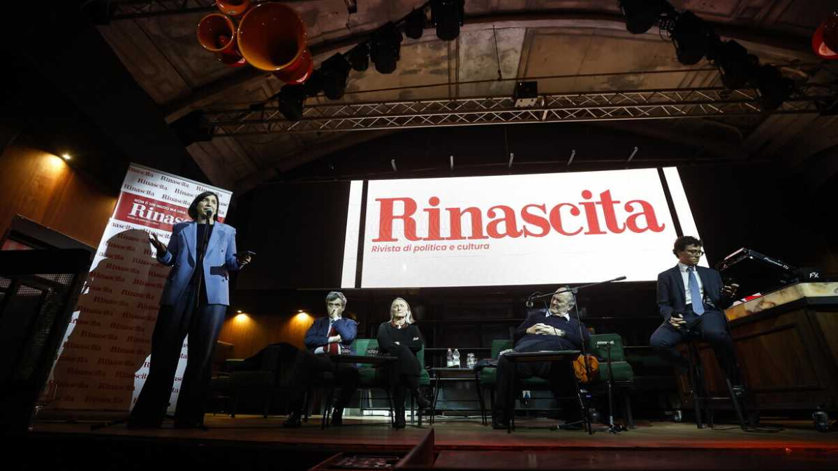 Immagine di Bettini, tra Schlein e Conte, lancia Rinascita (e le primarie)