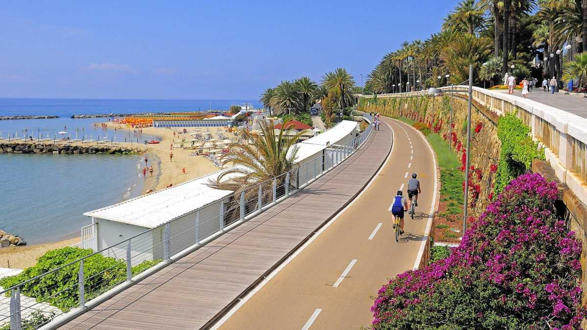 Immagine di Sanremo senza pedali. Il comune chiude la ciclabile per il Festival