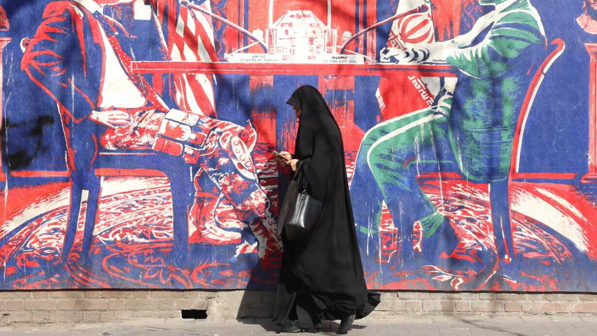 Immagine di Quello che non vogliamo vedere quando parliamo di violenza in Iran