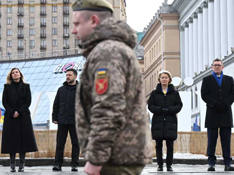 “Voglio una data”. La richiesta di Zelensky per l’adesione all’Ue ai leader europei a Kyiv, solidali ma a mani vuote