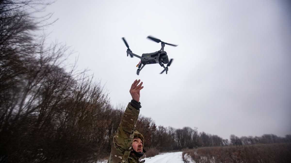 Immagine di La guerra la vince chi è più veloce a innovare. Le regole dei droni in Ucraina