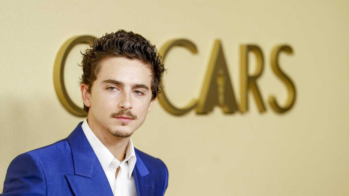 Immagine di Timothée Chalamet e la vecchia arte di imbruttirsi per vincere i premi