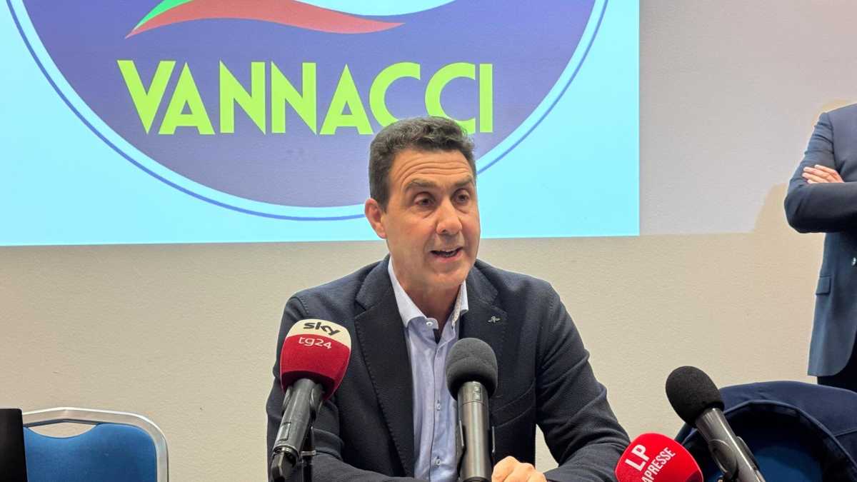 Immagine di Lo Stabilicum riporta Vannacci nel centrodestra. E ora vuole le preferenze