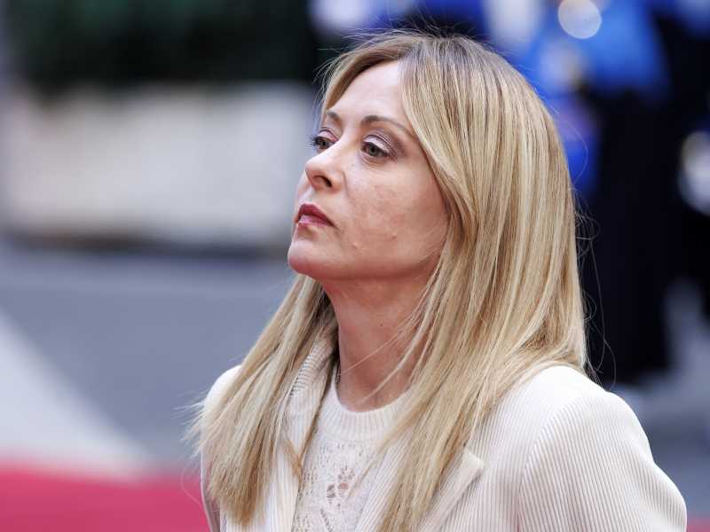 La legge elettorale mobilita. Franceschini: "Supertruffa". Meloni pronta a comiziare. L'incubo sud