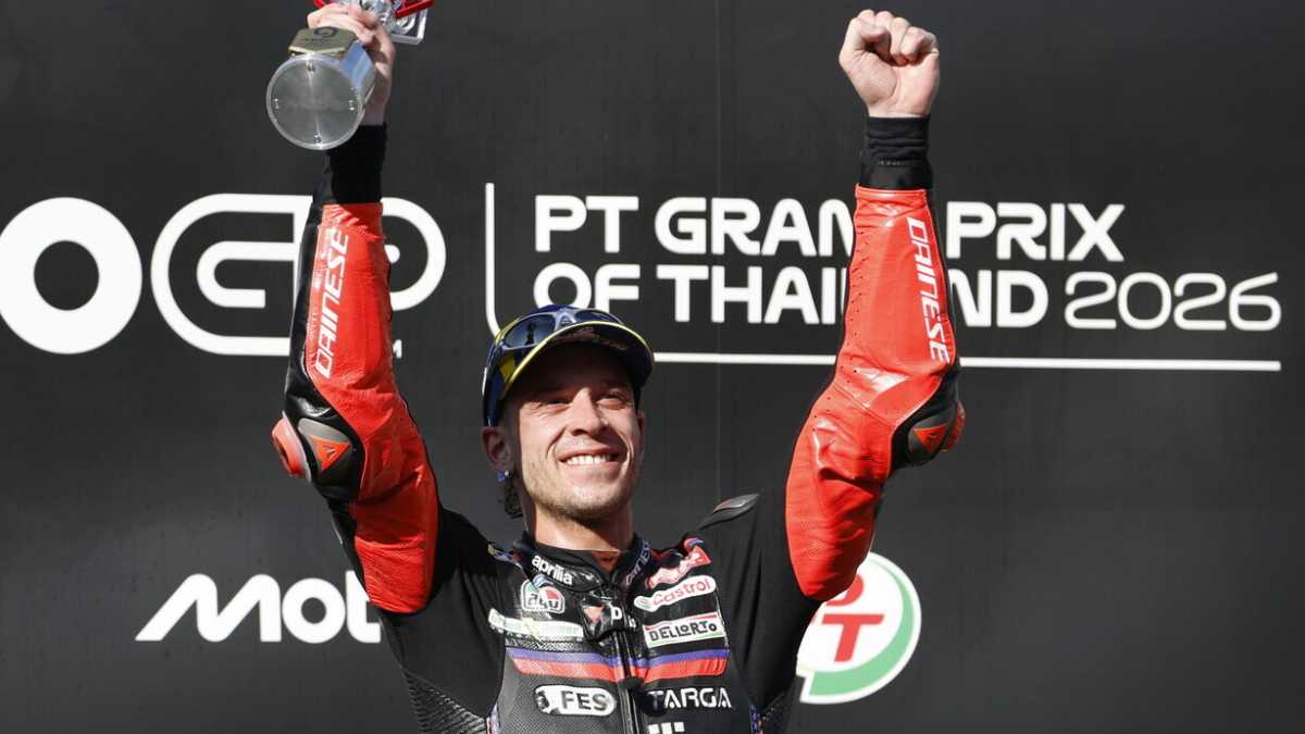 Immagine di Bezzecchi domina in Thailandia, Aprilia sfida Ducati