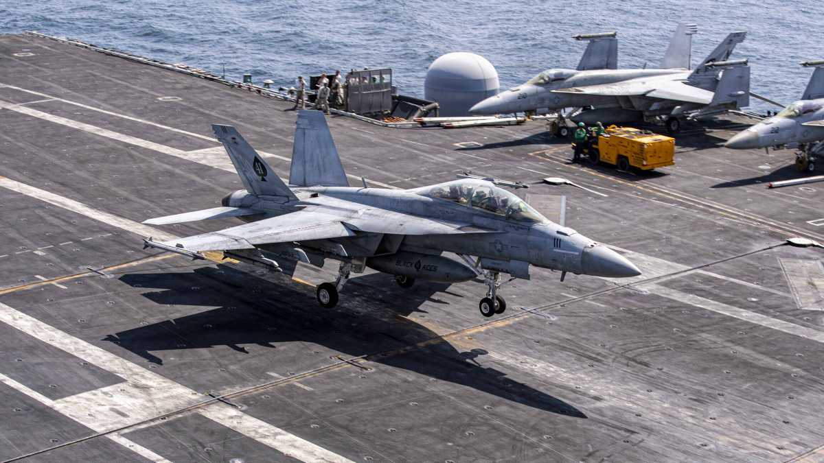 Immagine di Ma si può ottenere un cambio di regime solo con le bombe dal cielo?