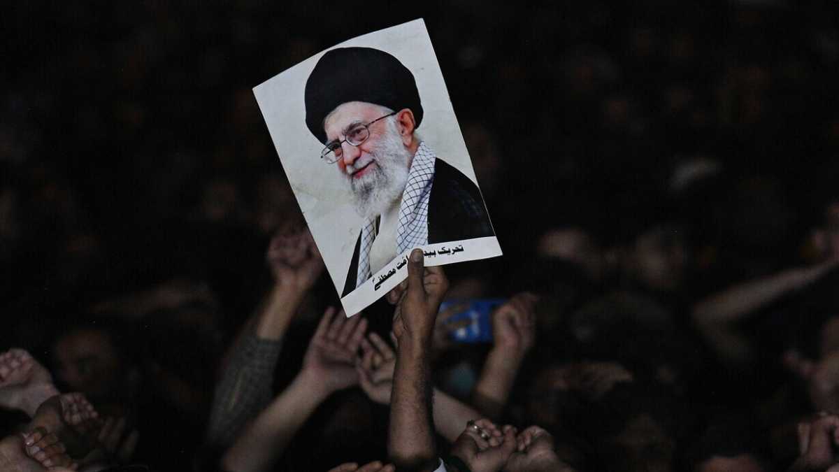 Immagine di L’America e la politica del martirio dell’Iran