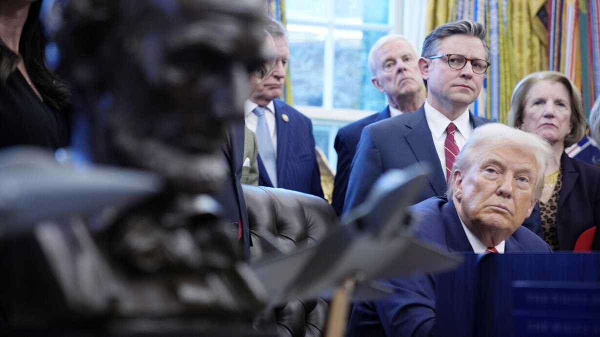 Immagine di Obiettivi e tempi dell’attacco all’Iran non sono chiari. Parte del mondo Maga in rivolta