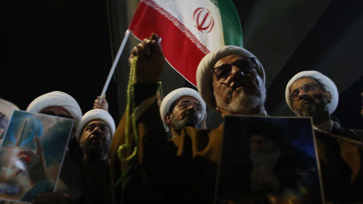 Immagine di L'Iran colpisce con droni l'ambasciata americana a Riad. Chiusa quella in Kuwait