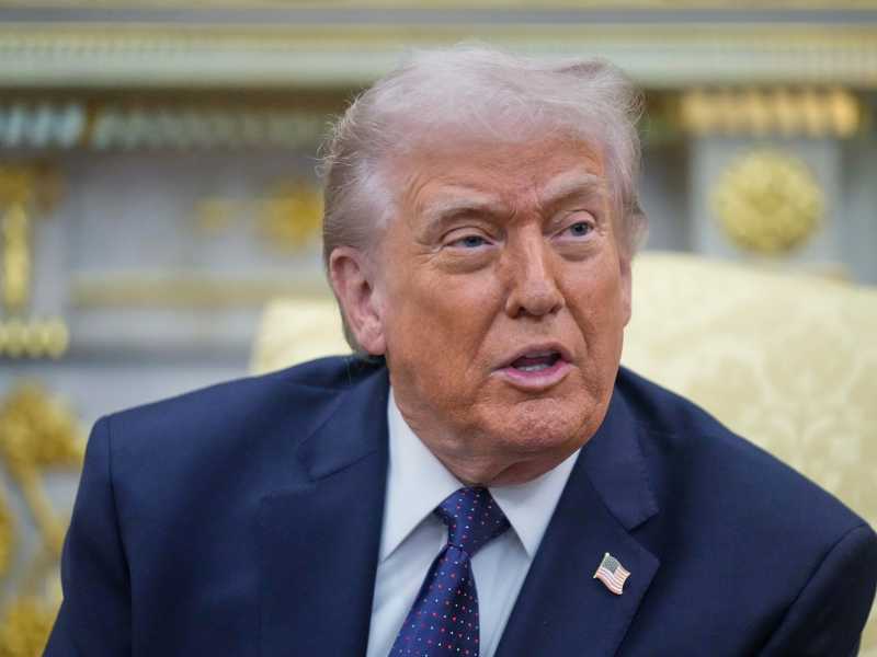 Trump rivendica l'attacco all'Iran. E attacca la Spagna: "Alleato terribile. Stop ai commerci". Ancora bombe sul Golfo