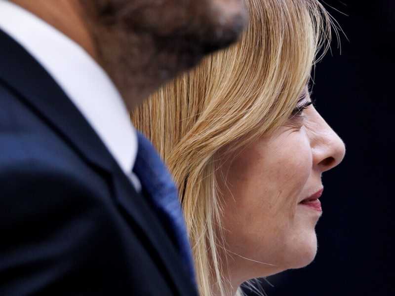 Meloni "comprende" Trump sull'Iran. Gli "avvisi" di Tajani e la scuse di Crosetto. No all'uso di basi italiane