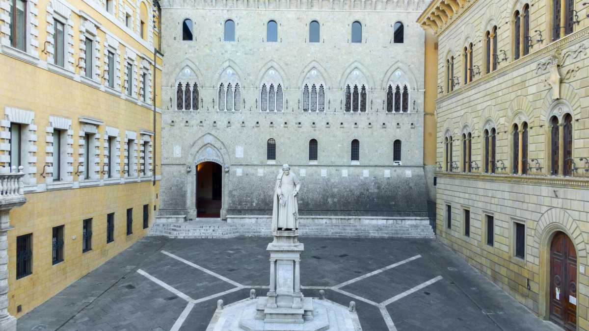 Immagine di Oltre il processo a Lovaglio. Le sfide di Mps per convincere il mercato sulla partita centrale del risiko bancario