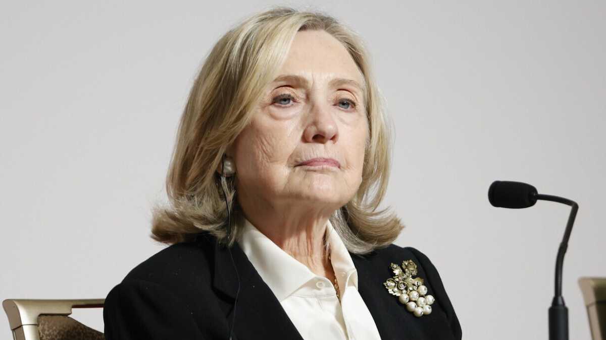 Immagine di Cazzotti alla Hillary Clinton: ne ha per tutti