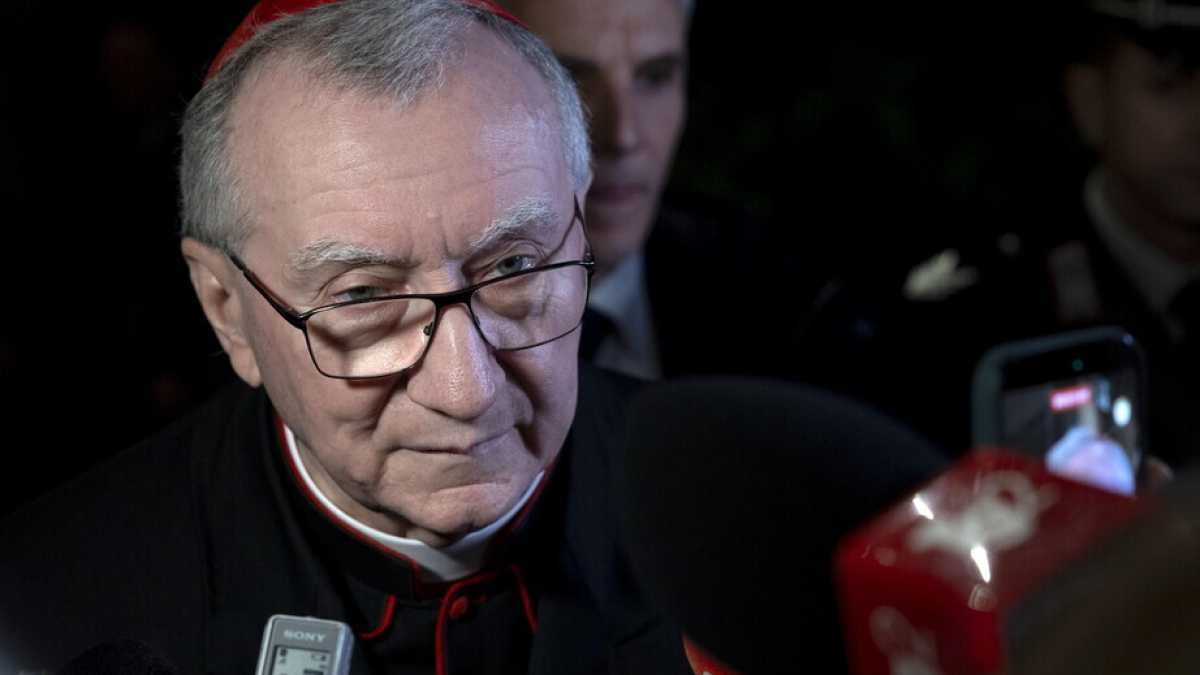 Immagine di Eh no, Parolin. Le gru sono solo a Teheran
