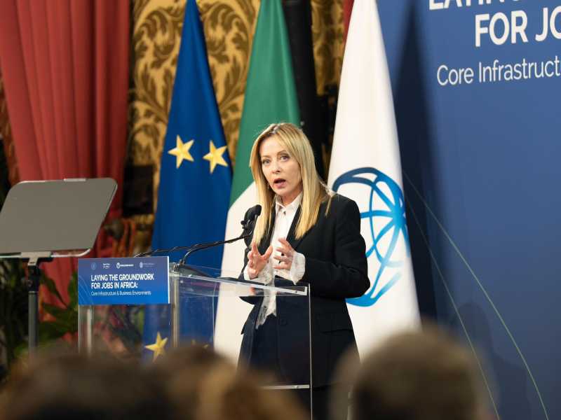 Meloni: "Aiuti al Golfo per difendersi, ma non siamo in guerra e non vogliamo entrarci"