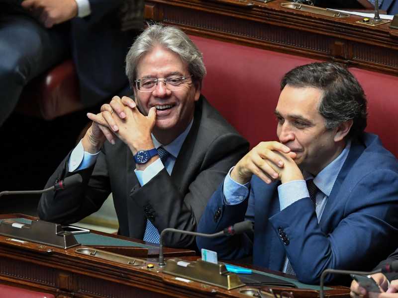 Veltroni, Prodi, Gentiloni. Dietro ogni senatore della fronda Pd sull’antisemitismo c’è un padre nobile
