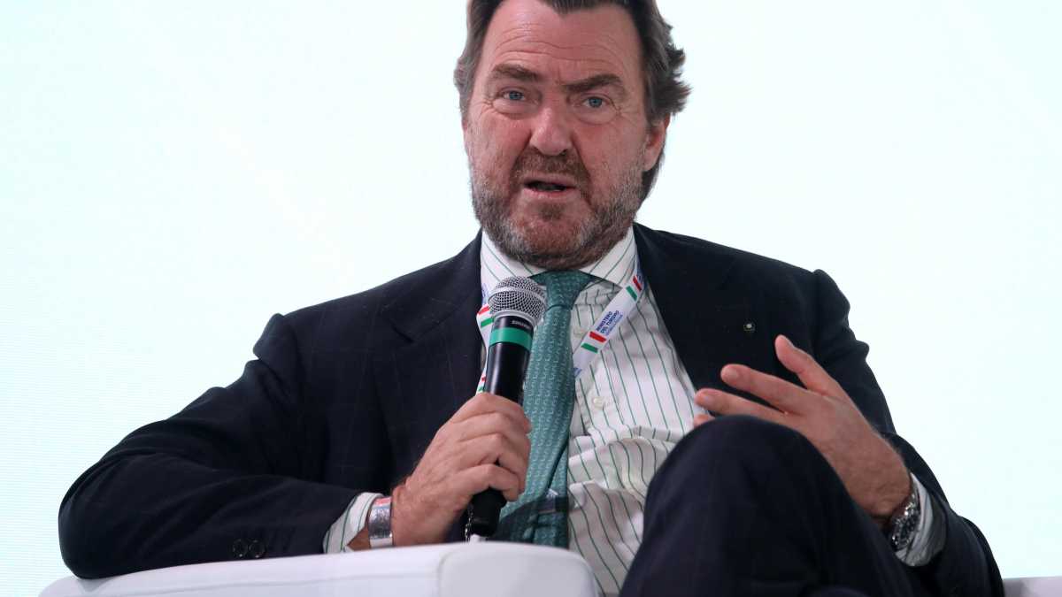 Immagine di L’ombra della guerra in Iran sul turismo. Parla Bocca (Federalberghi)