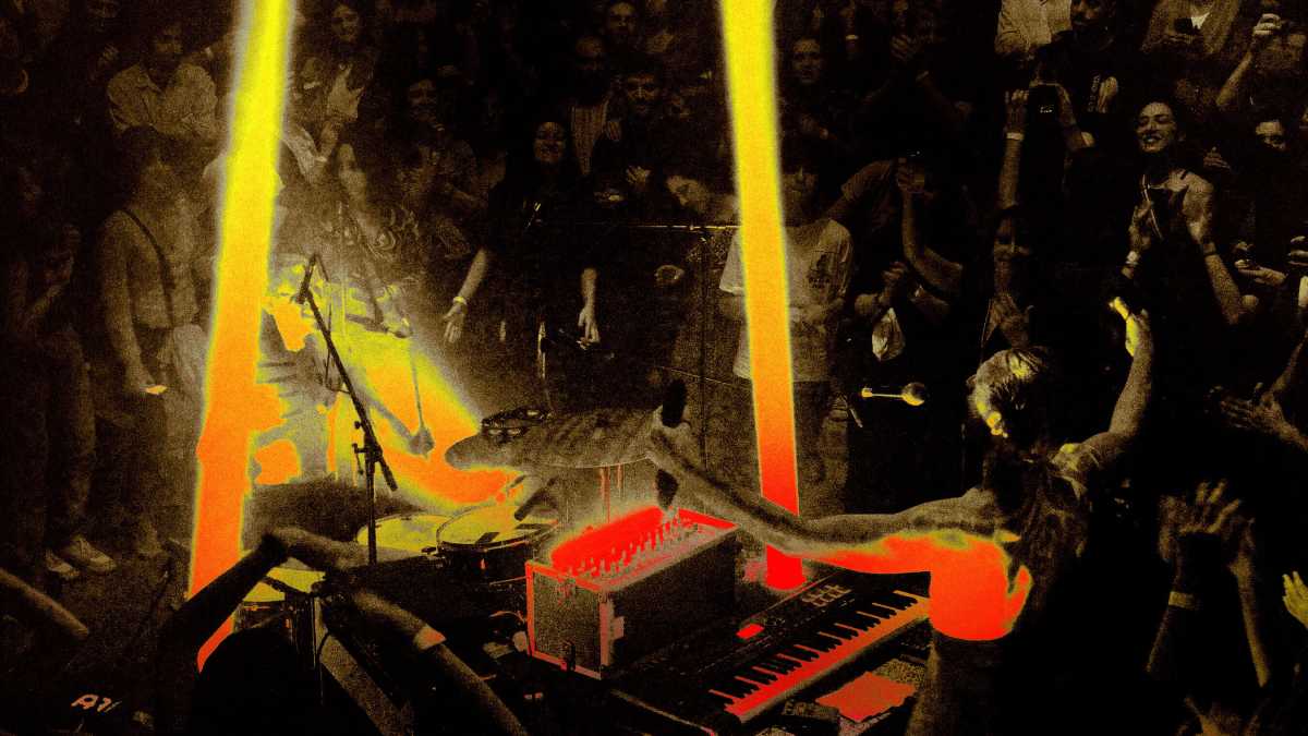 Immagine di Con “LIVE?”, i Mombao aprono un interrogativo sulla musica dal vivo, e non lo chiudono