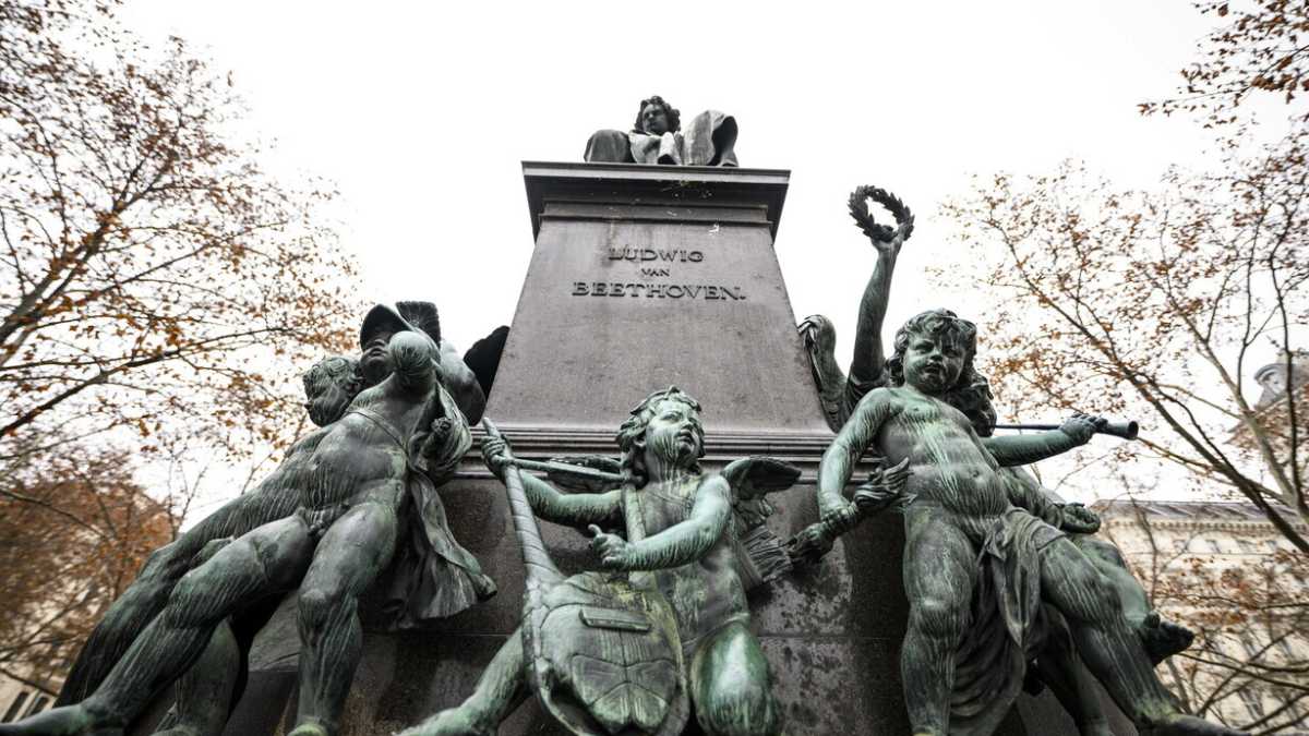 Immagine di Beethoven e la voce inaudita della Grande fuga che ci sorprende ancora