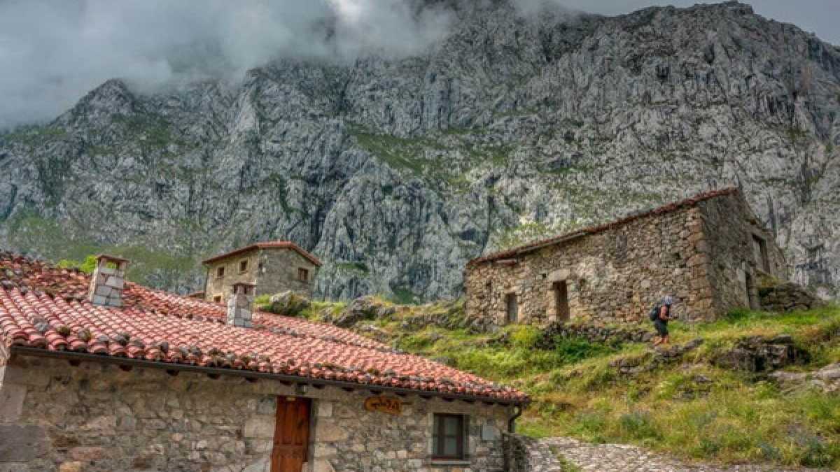 Immagine di Gli eroi di via Supercera e un affitto non pagato
