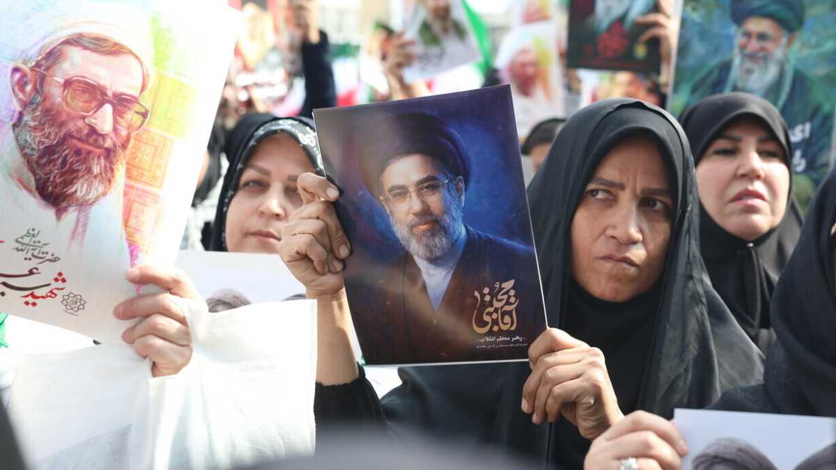 Immagine di Della Repubblica islamica di Khamenei resta solo il cognome. La cordata di Mojtaba e le rivalità