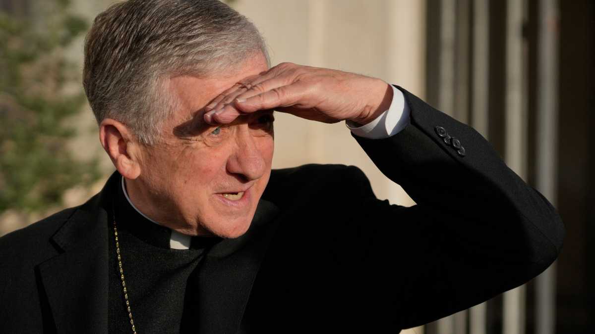 Immagine di Il cardinale di Chicago attacca Trump, ma in America aspettano che parli il Papa