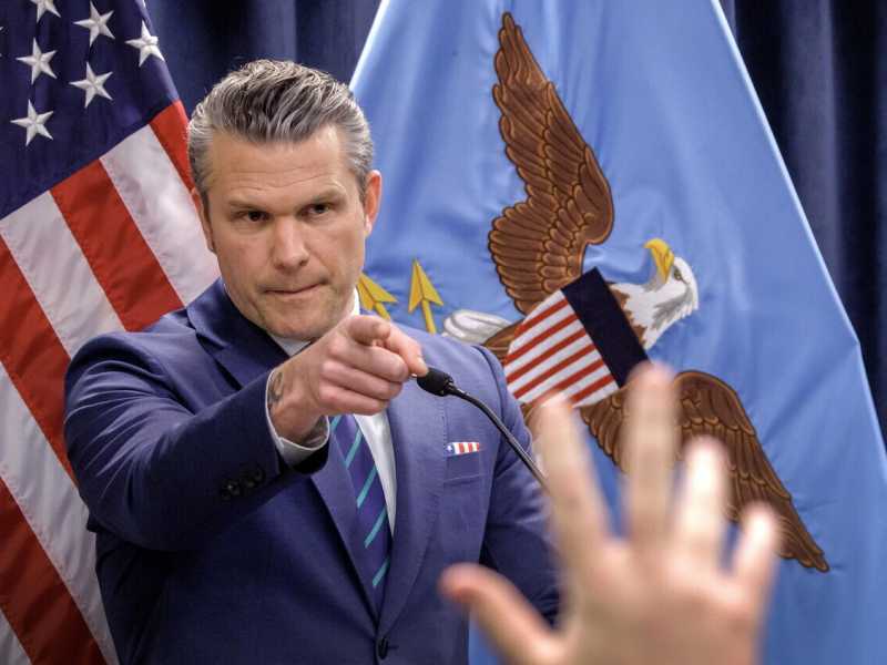 Il generale e l’ammiraglio da ascoltare per decifrare l’America oltre gli show di Hegseth e Trump