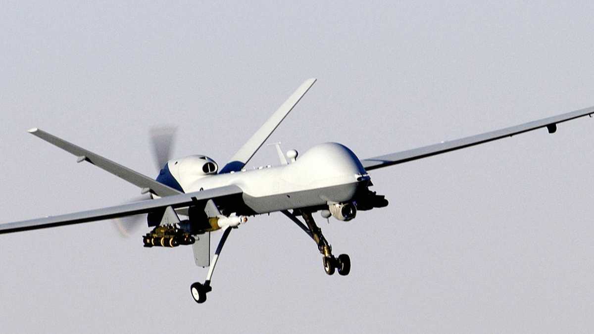 Immagine di Il drone da 30 milioni distrutto nella base italiana in Kuwait. Missione a rischio. Parla il generale Camporini