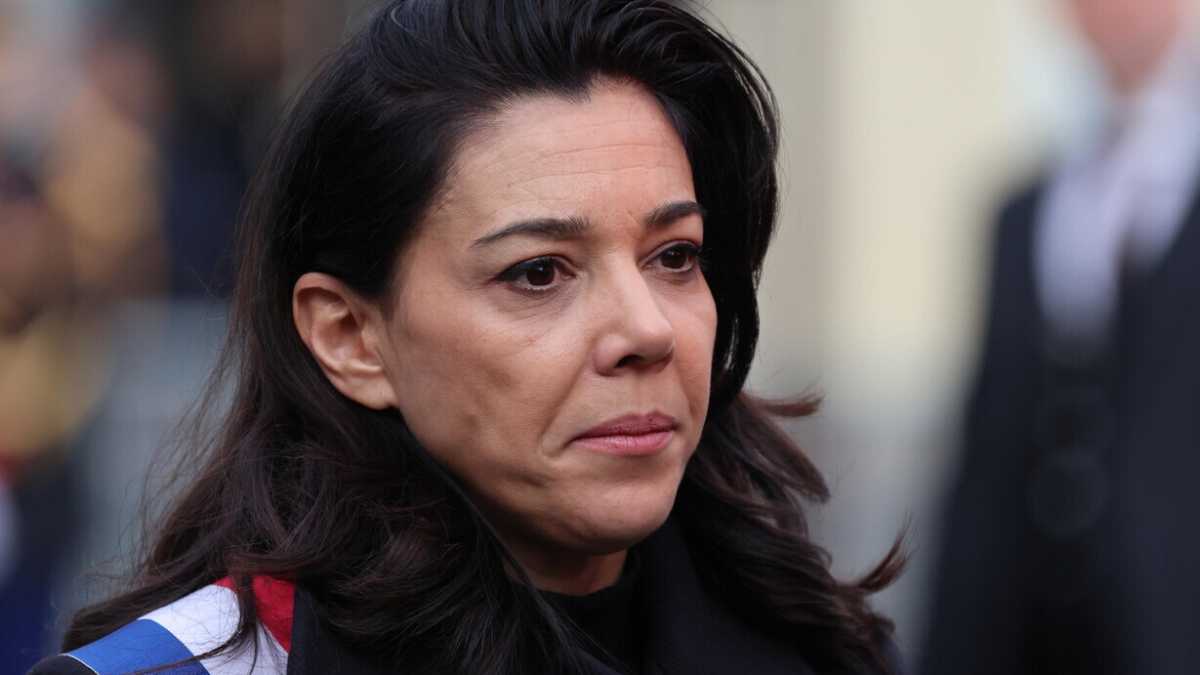 Immagine di Finalmente una donna politica di destra. Peccato sia la compagna di Mélenchon
