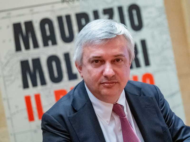 Molinari tornerà alla Stampa con un dorso americano