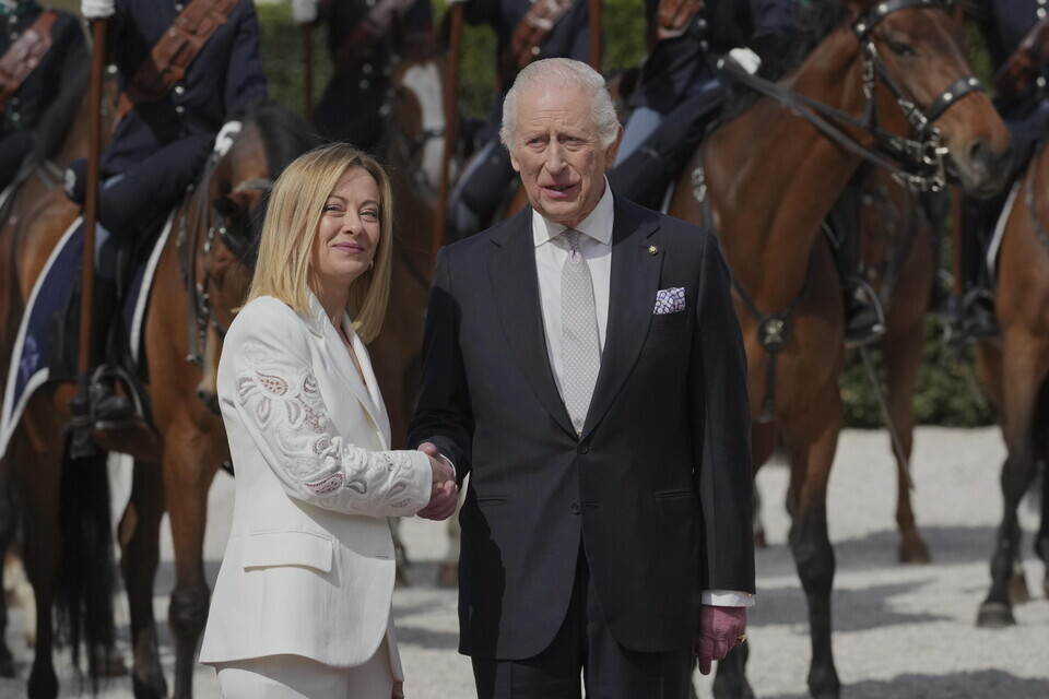 &nbsp;Giorgia Meloni e Re Carlo III (LaPresse)&nbsp;