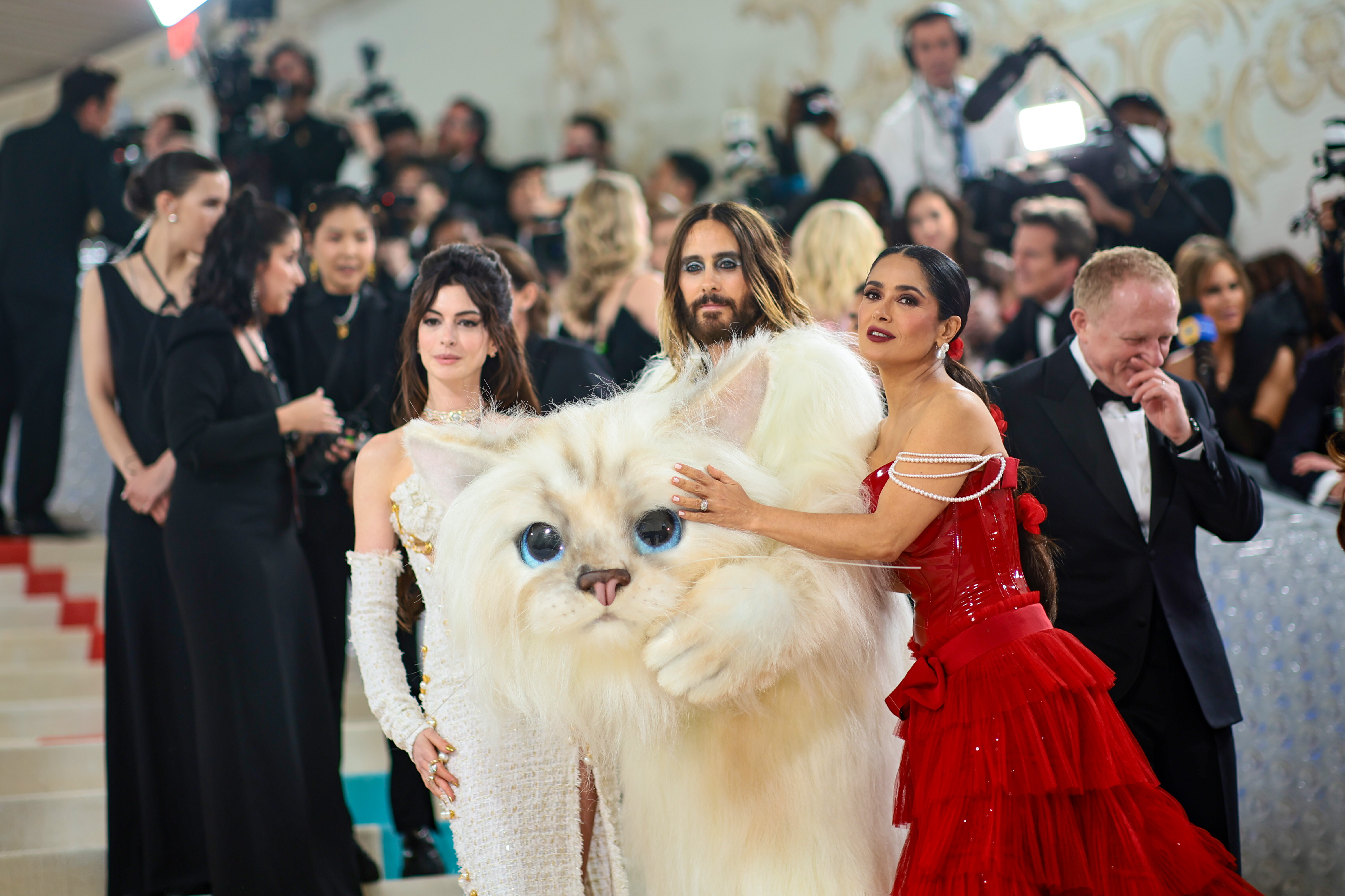 Anne Hathaway, Jared Leto, and Salma Hayek