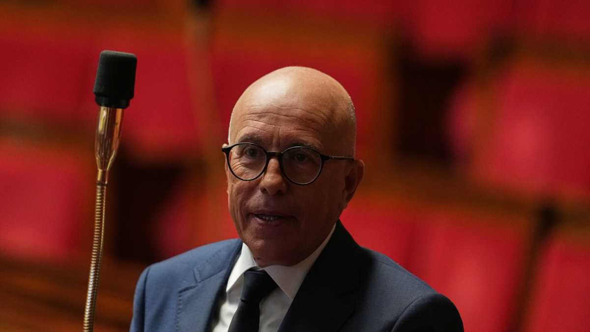 Immagine di Crolla la diga antilepenista a Nizza