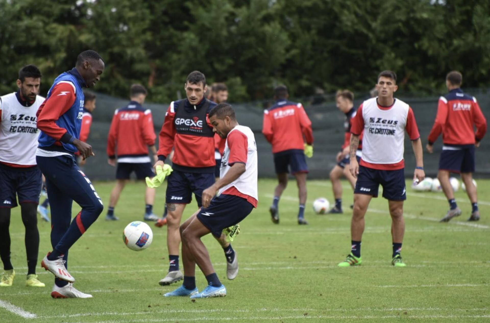 Foto tratta dalla pagina Facebook dell'FC Crotone