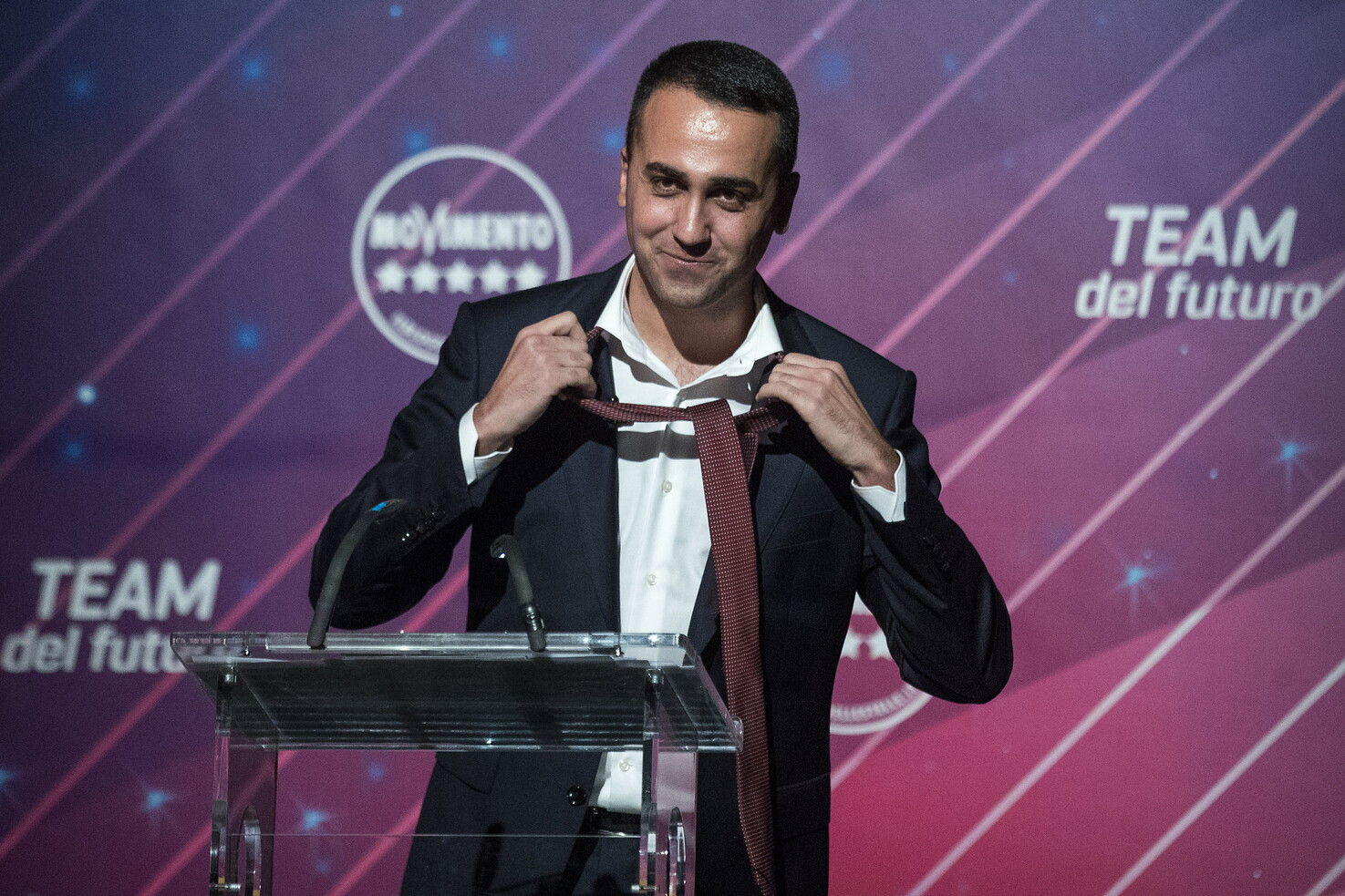 Il 22 gennaio 2020, Luigi Di Maio annuncia le dimissioni da capo politico del M5s