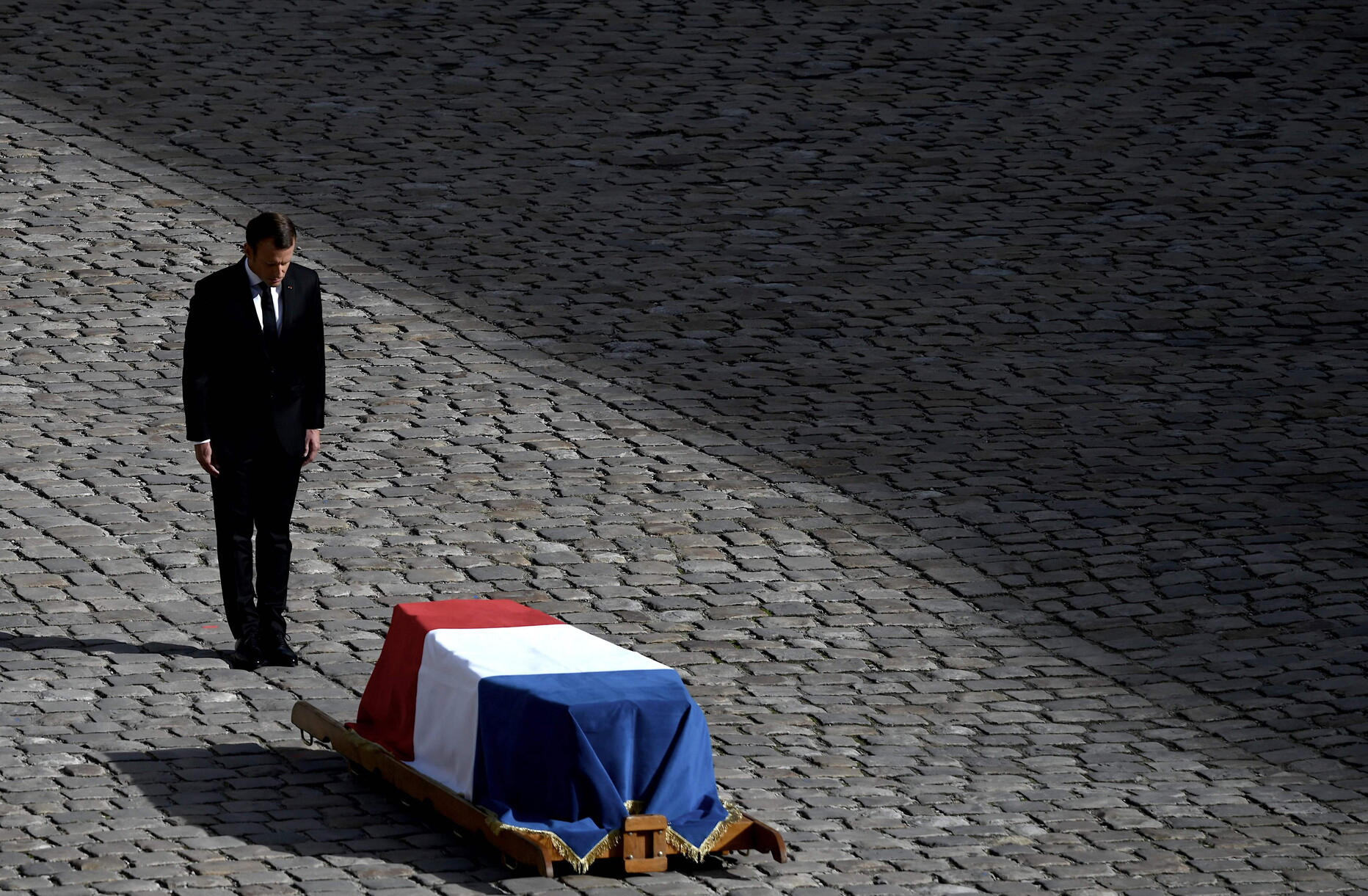 Emmanuel Macron ai funerali dell'ex presidente Chirac
