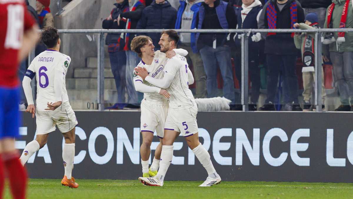 Immagine di Il gol da centrocampo, il difetto del calcio perfetto