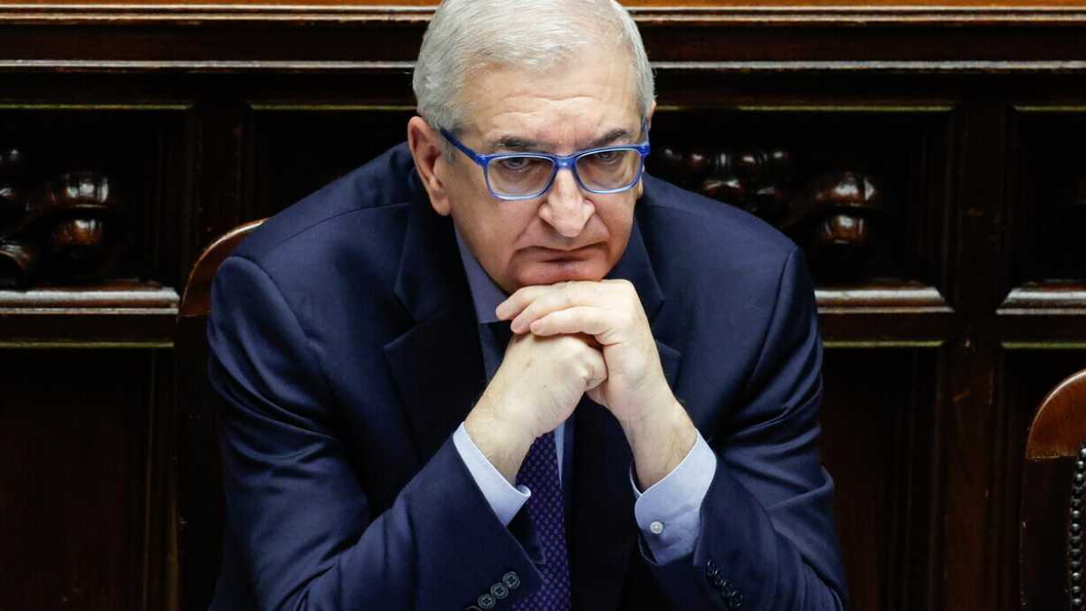 Immagine di Il ministro Foti: “La posizione dell’Ue sull’Ets è una vittoria di Meloni. Verso Trump né freddezza né calore”