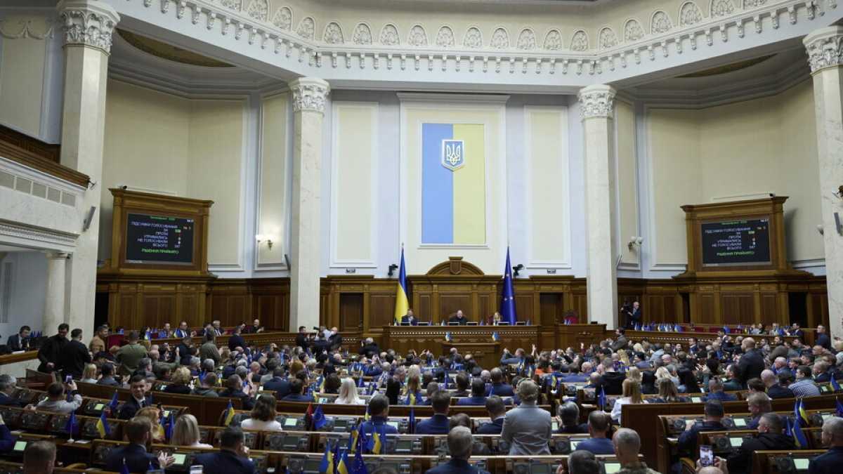 Immagine di A Kyiv c’è una crisi in Parlamento. Riguarda il paese che cambia e il Fmi